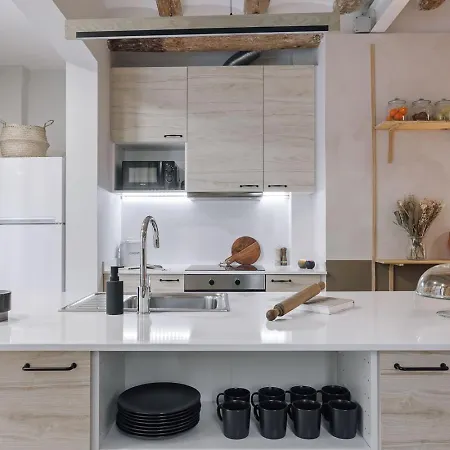 Velez - 1 Bedroom In Gracia *